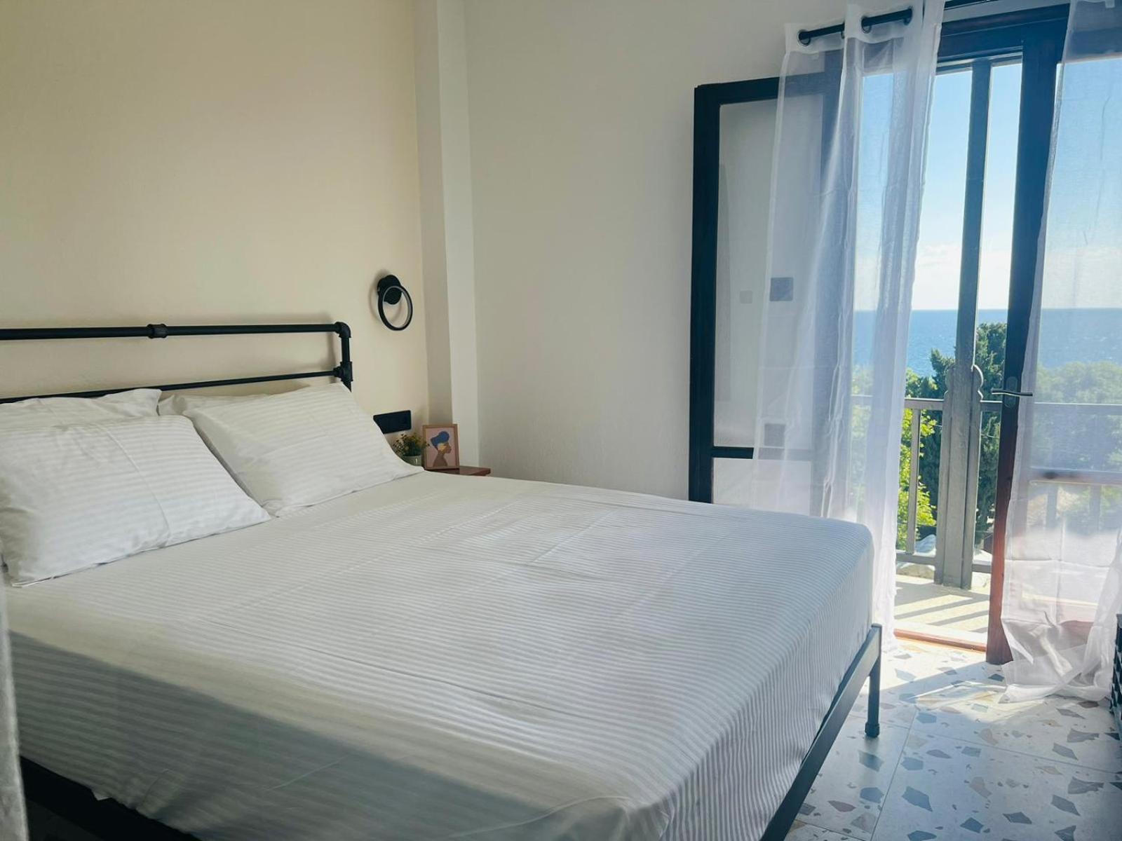 Yalla Chorefto - Hotel & Fun Bagian luar foto